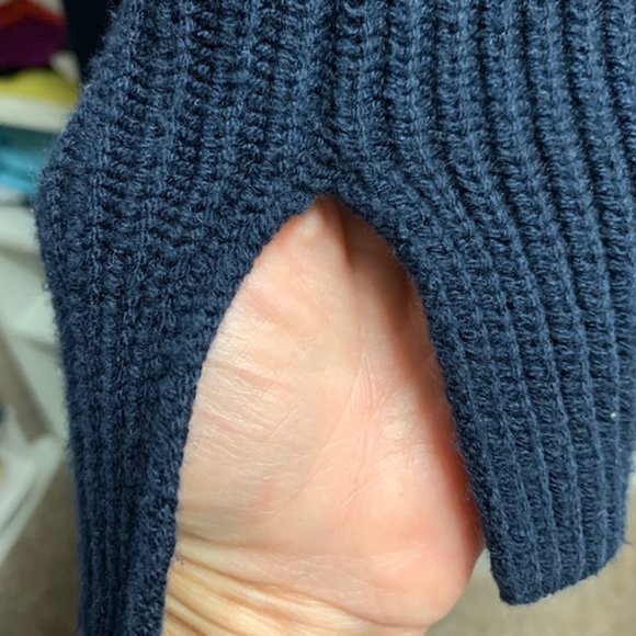 Jones New York Navy/White Shaker Stitch Sweater, Size Small - Picture 4 of 6